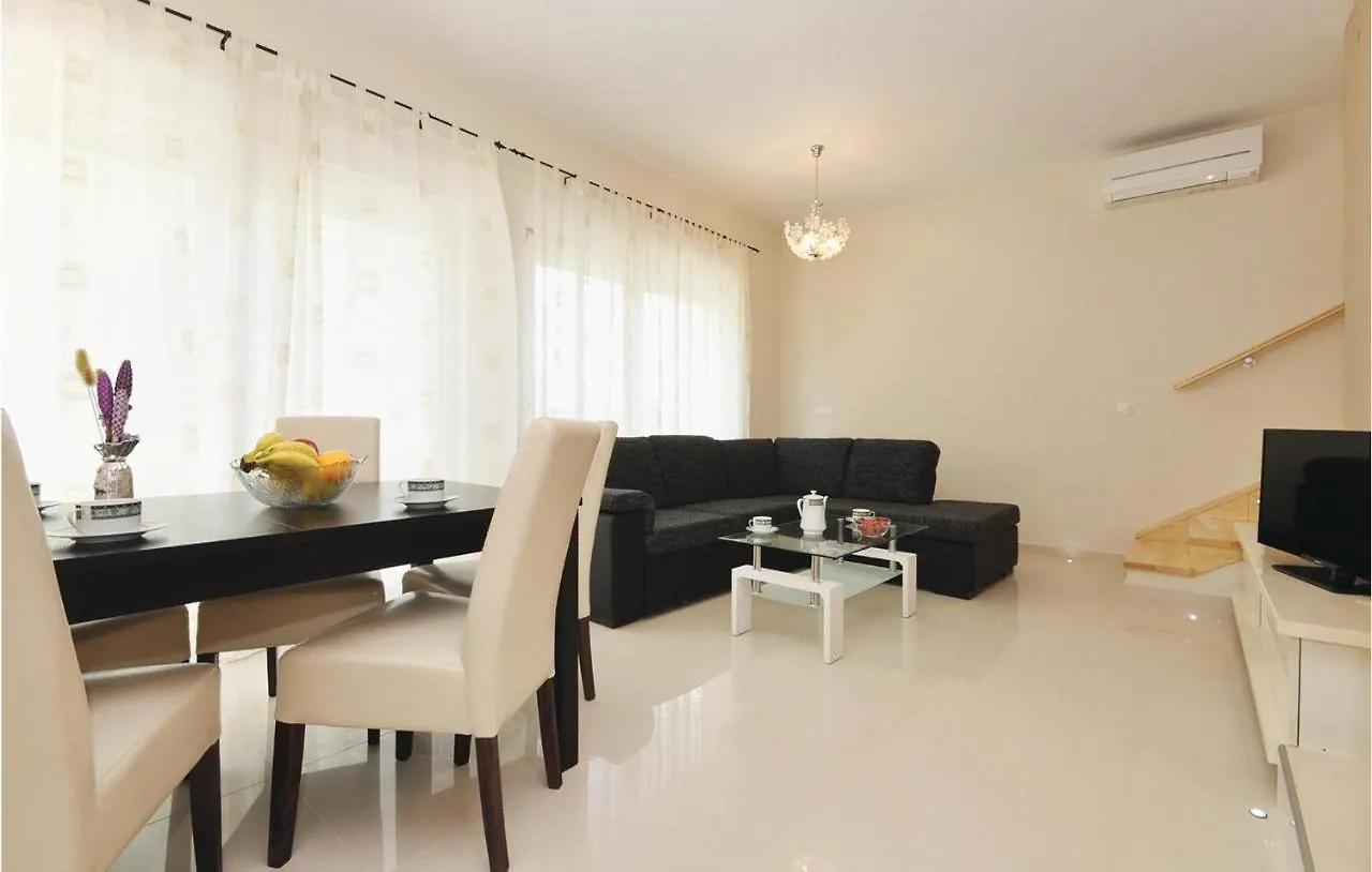 Lovely Home In Zadar With Wifi Holiday home